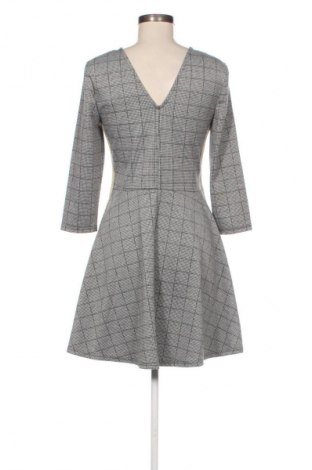 Рокля Clockhouse, Размер XL, Цвят Многоцветен, Цена 39,10 лв.