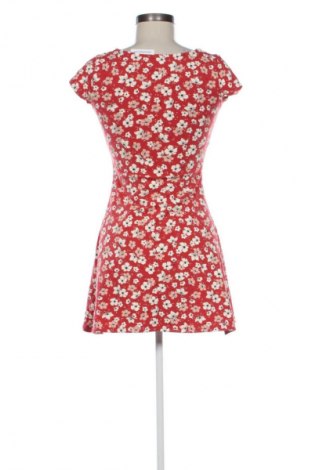 Рокля Clockhouse, Размер M, Цвят Многоцветен, Цена 39,00 лв.