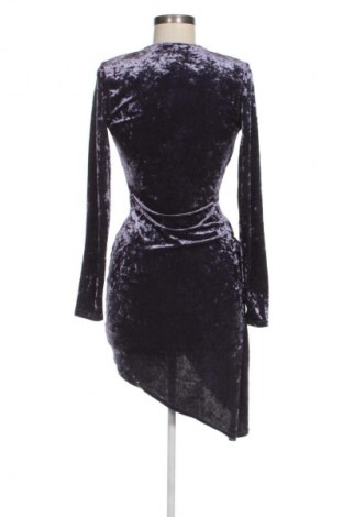 Рокля Club L, Размер M, Цвят Лилав, Цена 77,99 лв.