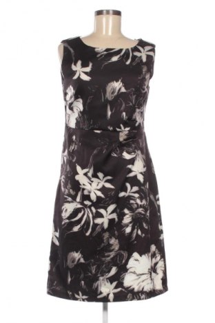 Рокля Cream, Размер M, Цвят Многоцветен, Цена 67,99 лв.