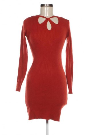 Рокля DD-II, Размер M, Цвят Червен, Цена 19,99 лв.