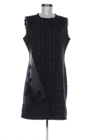 Рокля Desigual, Размер XL, Цвят Многоцветен, Цена 81,99 лв.