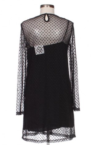 Ruha Disturbia, Méret M, Szín Fekete, Ár 4 560 Ft