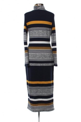 Рокля Esprit, Размер L, Цвят Многоцветен, Цена 35,99 лв.
