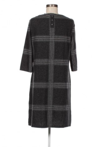 Рокля Esprit, Размер M, Цвят Черен, Цена 30,99 лв.