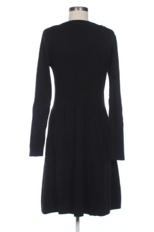 Рокля Esprit, Размер XL, Цвят Черен, Цена 35,99 лв.