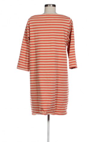 Рокля Essentiel, Размер XL, Цвят Многоцветен, Цена 82,00 лв.