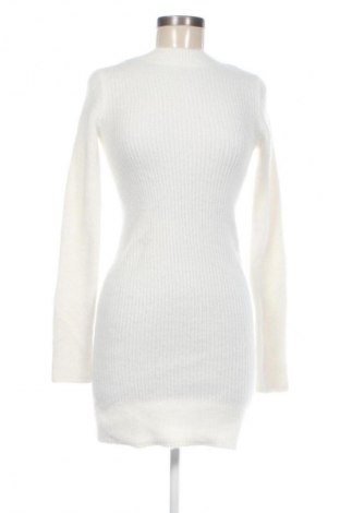 Kleid Fb Sister, Größe M, Farbe Weiß, Preis 11,99 €