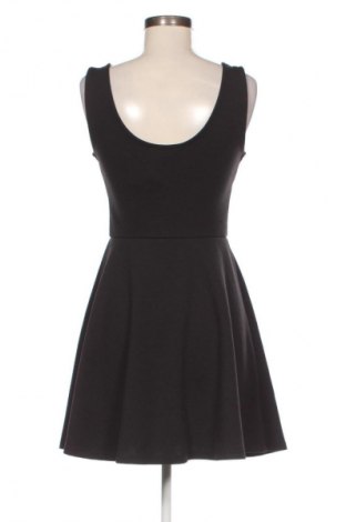 Šaty  Fb Sister, Veľkosť M, Farba Čierna, Cena  19,95 €