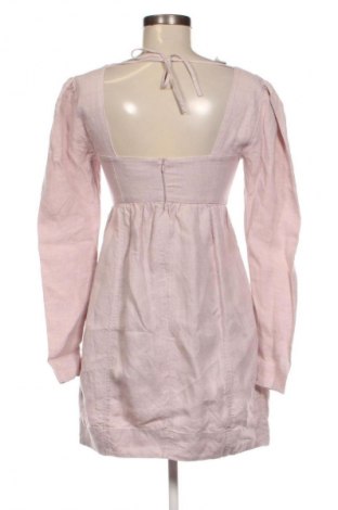 Рокля Ganni, Размер XXS, Цвят Пепел от рози, Цена 129,96 лв.