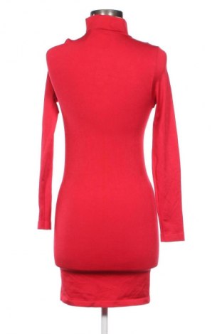 Φόρεμα Guess, Μέγεθος M, Χρώμα Κόκκινο, Τιμή 111,48 €