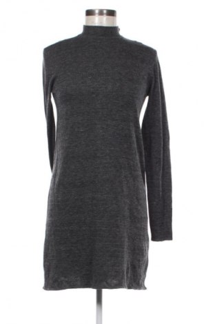 Šaty  H&M, Veľkosť XS, Farba Čierna, Cena  13,95 €