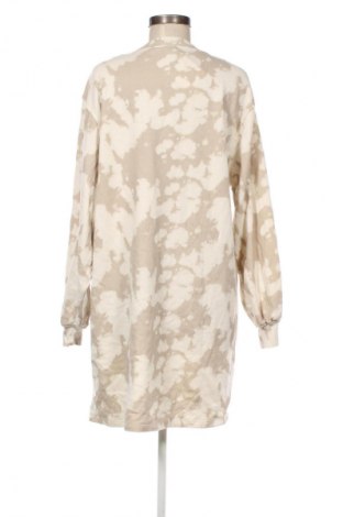 Рокля H&M Divided, Размер L, Цвят Многоцветен, Цена 12,99 лв.