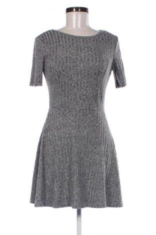 Šaty  H&M Divided, Veľkosť S, Farba Viacfarebná, Cena  4,95 €