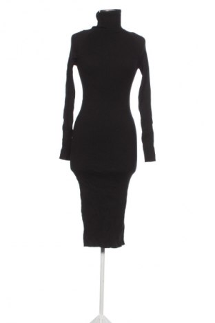 Рокля In April 1986, Размер M, Цвят Черен, Цена 10,99 лв.