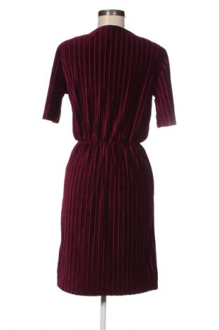 Kleid Jdy, Größe S, Farbe Lila, Preis 9,99 €