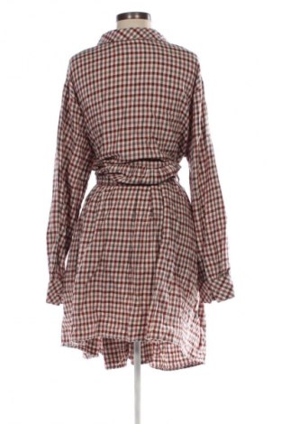 Рокля Kiabi, Размер 3XL, Цвят Многоцветен, Цена 17,99 лв.