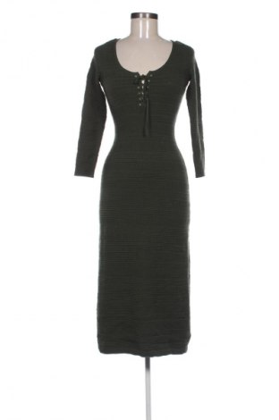 Рокля La Maille Sezane, Размер S, Цвят Зелен, Цена 82,11 лв.