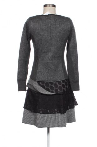 Kleid Linea Tesini, Größe M, Farbe Mehrfarbig, Preis € 25,00