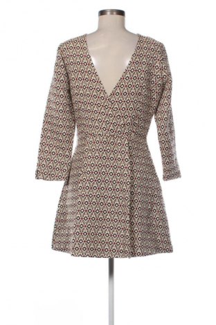 Рокля Mango, Размер M, Цвят Многоцветен, Цена 60,16 лв.