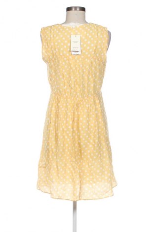 Рокля Mango, Размер M, Цвят Многоцветен, Цена 77,00 лв.