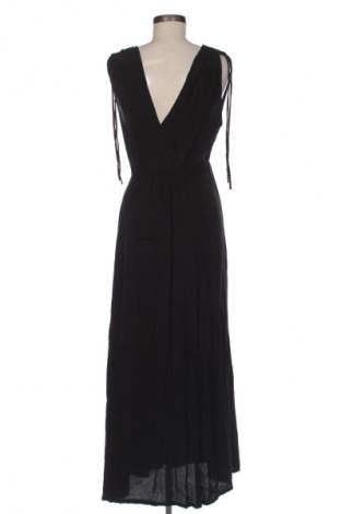 Рокля Mango, Размер L, Цвят Черен, Цена 43,99 лв.