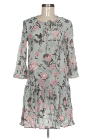 Kleid Mohito, Größe M, Farbe Mehrfarbig, Preis € 14,83