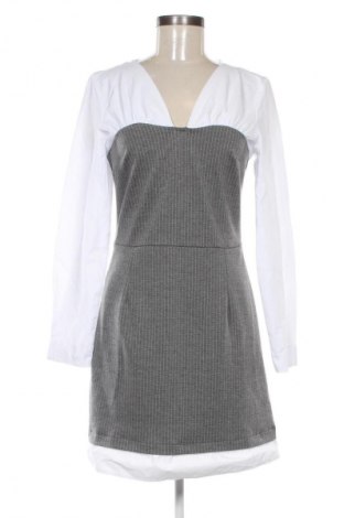 Рокля Mohito, Размер L, Цвят Многоцветен, Цена 22,99 лв.