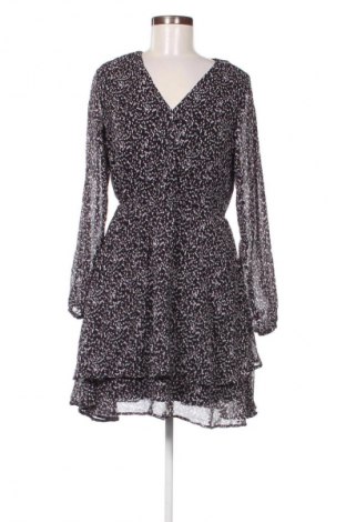 Рокля Mohito, Размер M, Цвят Многоцветен, Цена 45,06 лв.