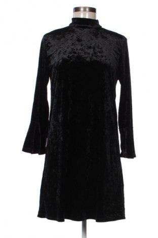 Рокля Monki, Размер M, Цвят Черен, Цена 23,99 лв.