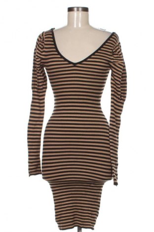 Ruha Motivi, Méret S, Szín Sokszínű, Ár 3 429 Ft