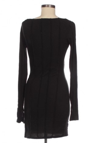 Ruha NA-KD, Méret L, Szín Fekete, Ár 9 570 Ft