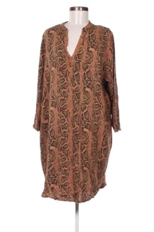 Kleid NEW COLLECTION, Größe XXL, Farbe Mehrfarbig, Preis 16,99 €