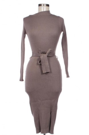 Рокля New Look, Размер M, Цвят Бежов, Цена 39,15 лв.