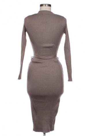 Рокля New Look, Размер M, Цвят Бежов, Цена 39,15 лв.