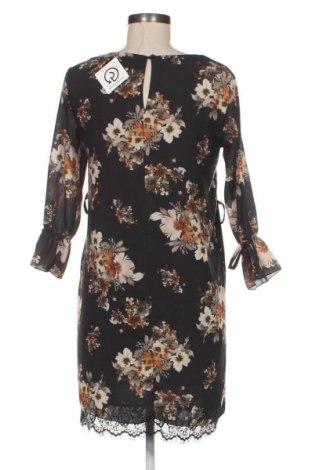 Рокля Nuna Lie, Размер M, Цвят Многоцветен, Цена 70,13 лв.