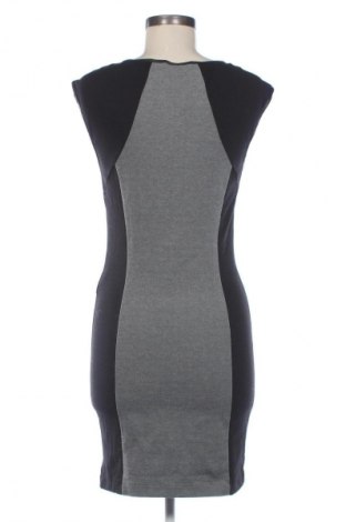 Рокля ONLY, Размер S, Цвят Многоцветен, Цена 17,99 лв.