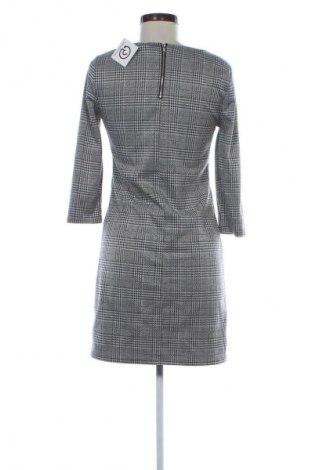 Рокля ONLY, Размер S, Цвят Многоцветен, Цена 26,98 лв.