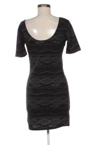 Kleid ONLY, Größe S, Farbe Mehrfarbig, Preis 14,00 €