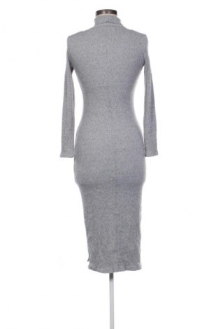 Рокля Pimkie, Размер S, Цвят Сив, Цена 25,99 лв.