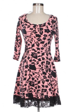 Kleid Pink Woman, Größe S, Farbe Mehrfarbig, Preis € 20,00
