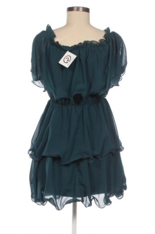 Kleid Pretty Little Thing, Größe S, Farbe Grün, Preis 17,99 €