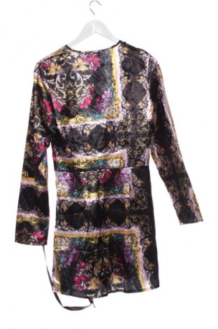 Kleid Pretty Little Thing, Größe M, Farbe Mehrfarbig, Preis € 19,99