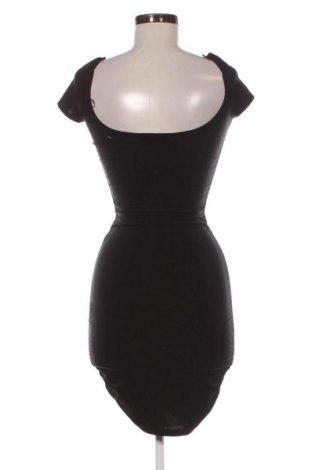 Sukienka Pull&Bear, Rozmiar S, Kolor Czarny, Cena 66,39 zł