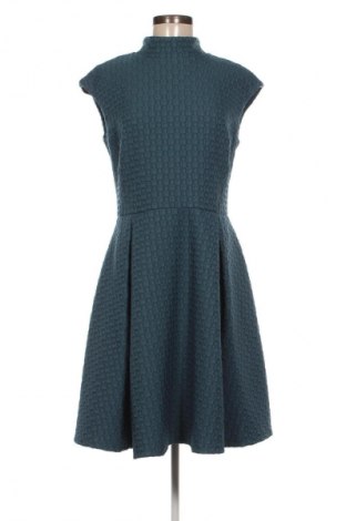 Kleid Reserved, Größe L, Farbe Grün, Preis 14,77 €