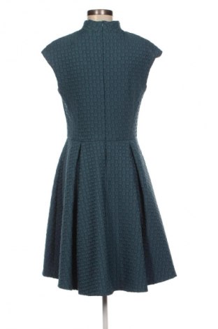 Kleid Reserved, Größe L, Farbe Grün, Preis 14,77 €