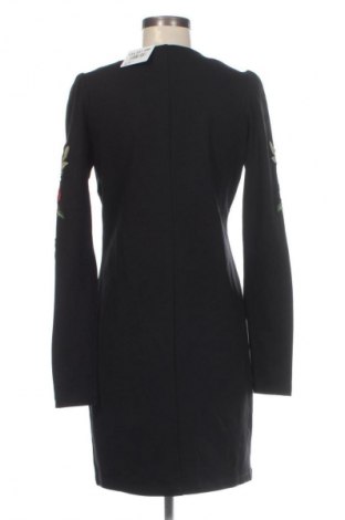 Kleid Reserved, Größe L, Farbe Schwarz, Preis € 13,99