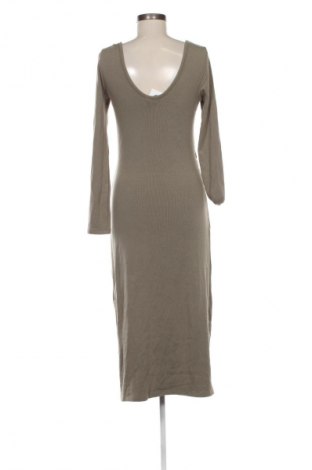 Рокля Reserved, Размер XL, Цвят Зелен, Цена 39,99 лв.