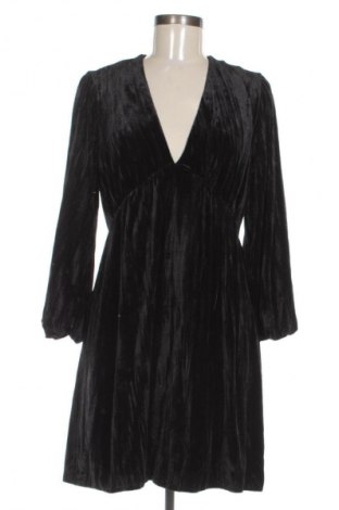 Φόρεμα Reserved, Μέγεθος M, Χρώμα Μαύρο, Τιμή 11,99 €