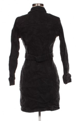 Рокля Reserved, Размер M, Цвят Черен, Цена 39,14 лв.